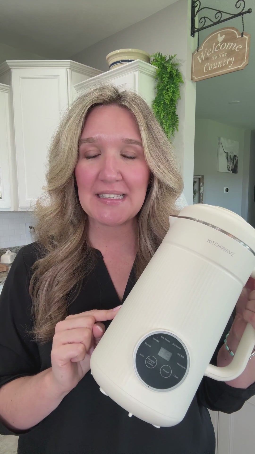 8-in-1 Nut Milk Maker Bundle video